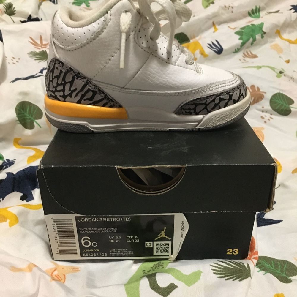Air Jordan 3’s